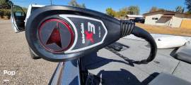 Excellent 2016 Triton boat for sale! Super Low Eng, $ 35,000