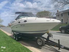 2008 Sea Ray Sundancer 240 powered by Mercruiser w, $ 32,000