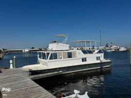 1973 Chris-Craft Aqua Home 47FT - Timeless Luxury , $ 184,000