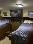 1980 Chris-Craft 381 Catalina makes a great liveab, $ 25,000