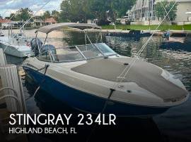 Stunning Sport Deck Boat with Yamaha 250 outboard,, $ 39,900