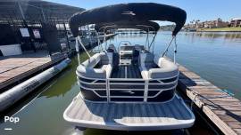 2025 Bennington 22 SSB - 200 HP Yamaha Four-Stroke, $ 55,000