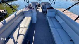2022 Crest Classic 240 DLX - Luxury, Comfort, and , $ 25,000