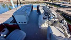2022 Crest Classic 240 DLX - Luxury, Comfort, and , $ 25,000
