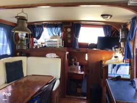 1979 ALBIN 36! BUILT FOR COMFORTABLE CRUISING AND , $ 50,000